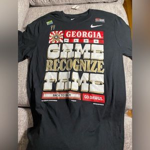 Nike Georgia Dawgs t-shirt in size small, medium or XL